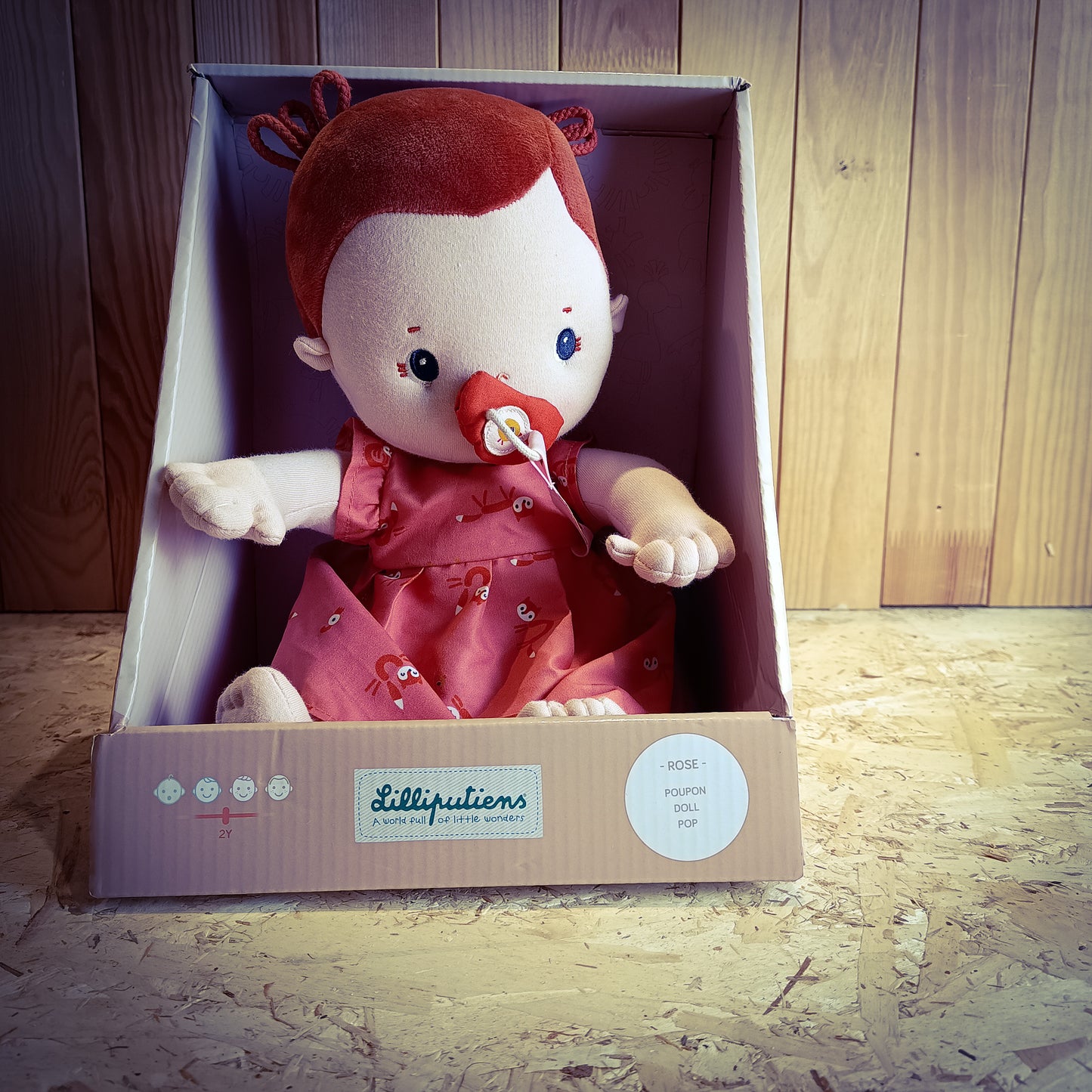 BAMBOLA ROSE CON CIUCCIO MAGNETICO E CIRIPA' LILLIPUTIENS